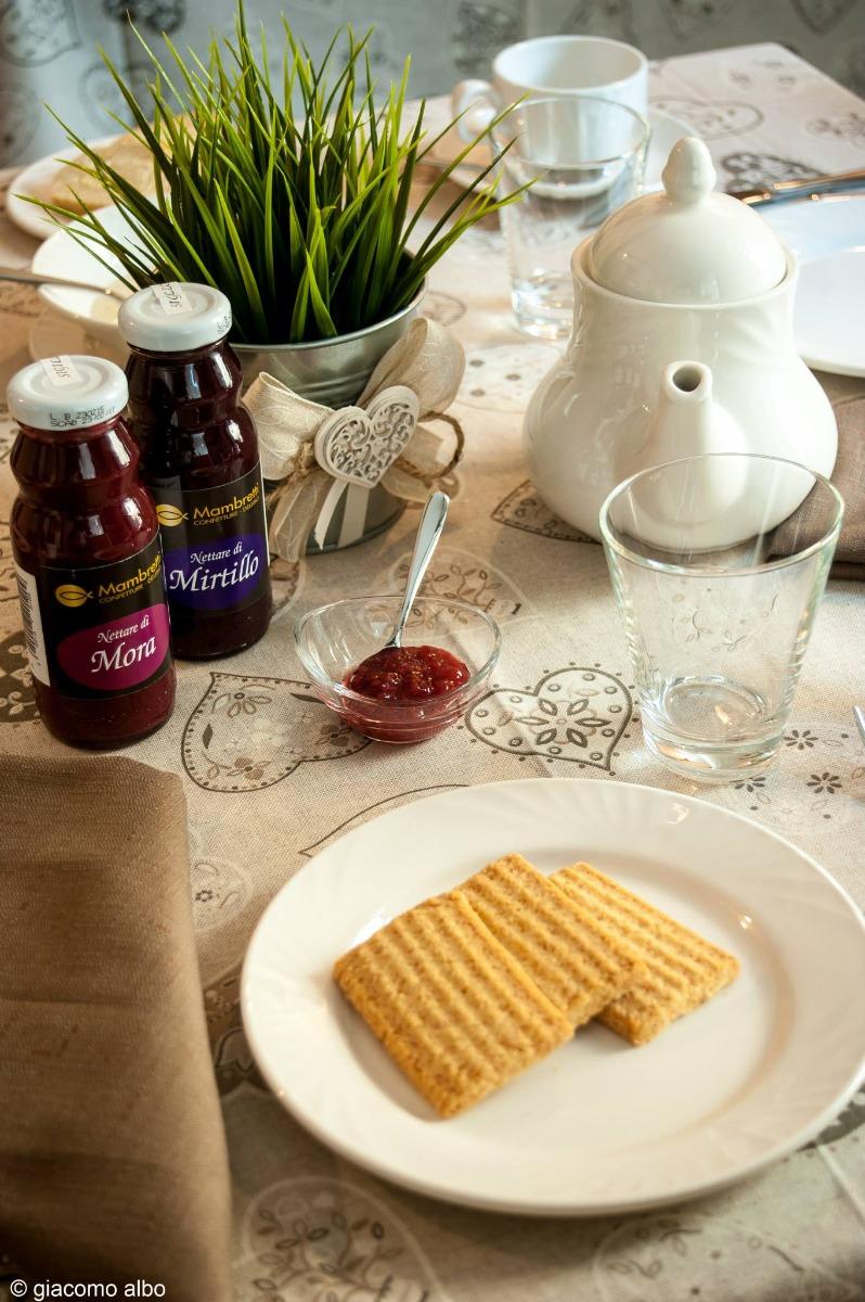 La colazione di B&B ARMONIE DEL LAGO