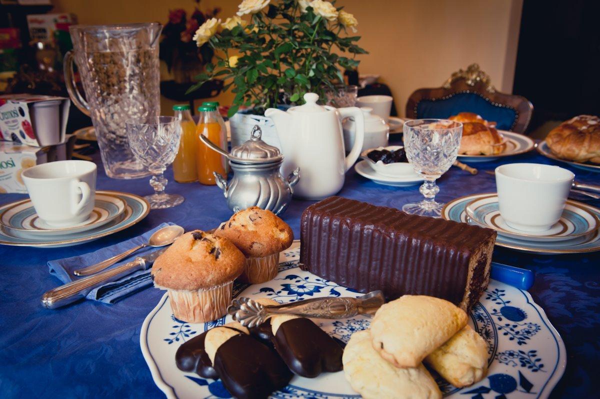 La colazione di B&B PORTA SARAGOZZA