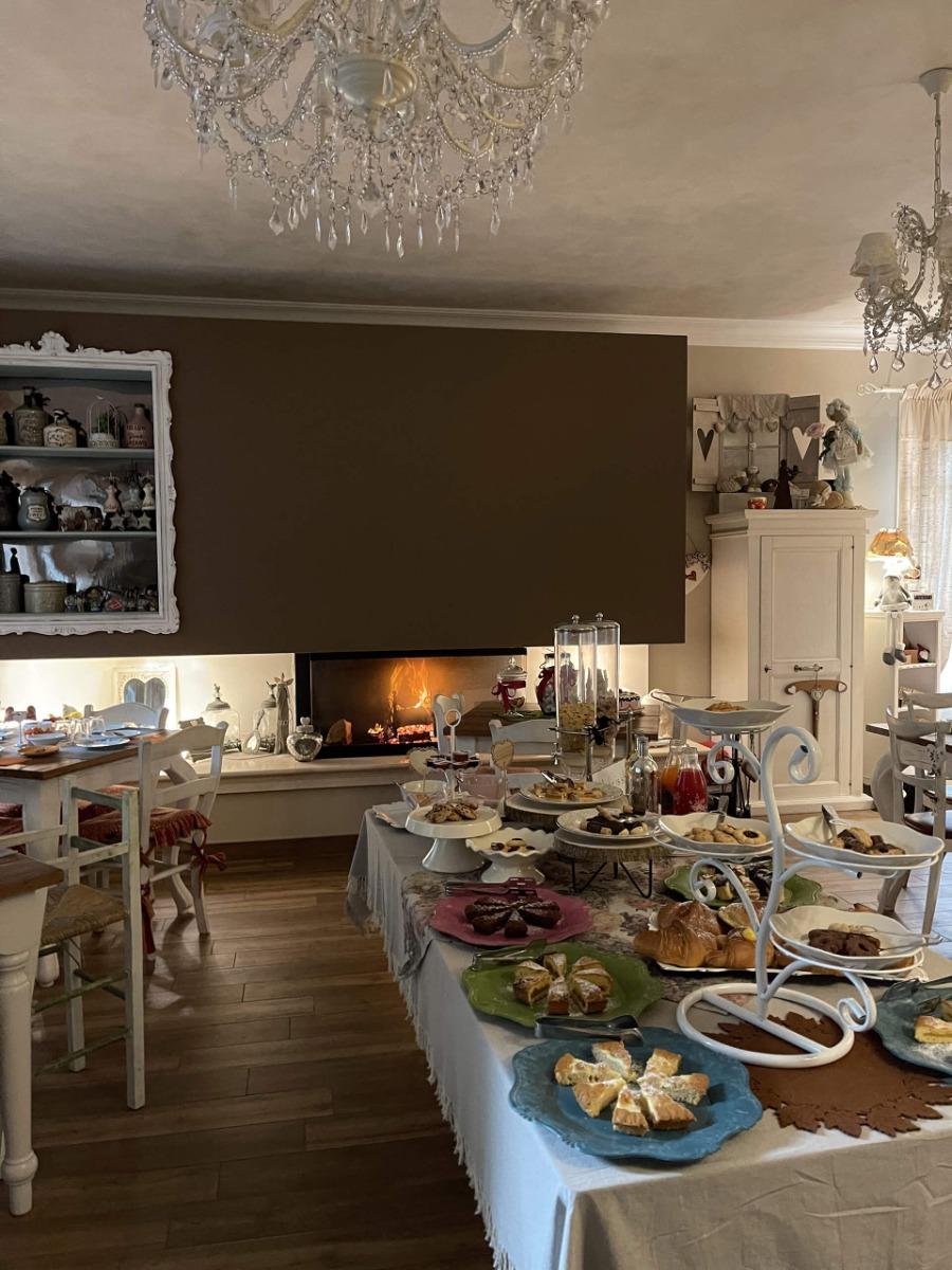 La colazione di B&B CASTELNUOVO DEL GARDA