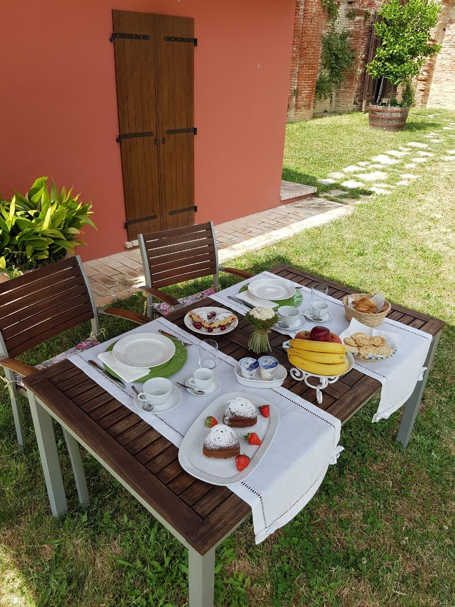 La colazione di SANT'ANDREA B&B