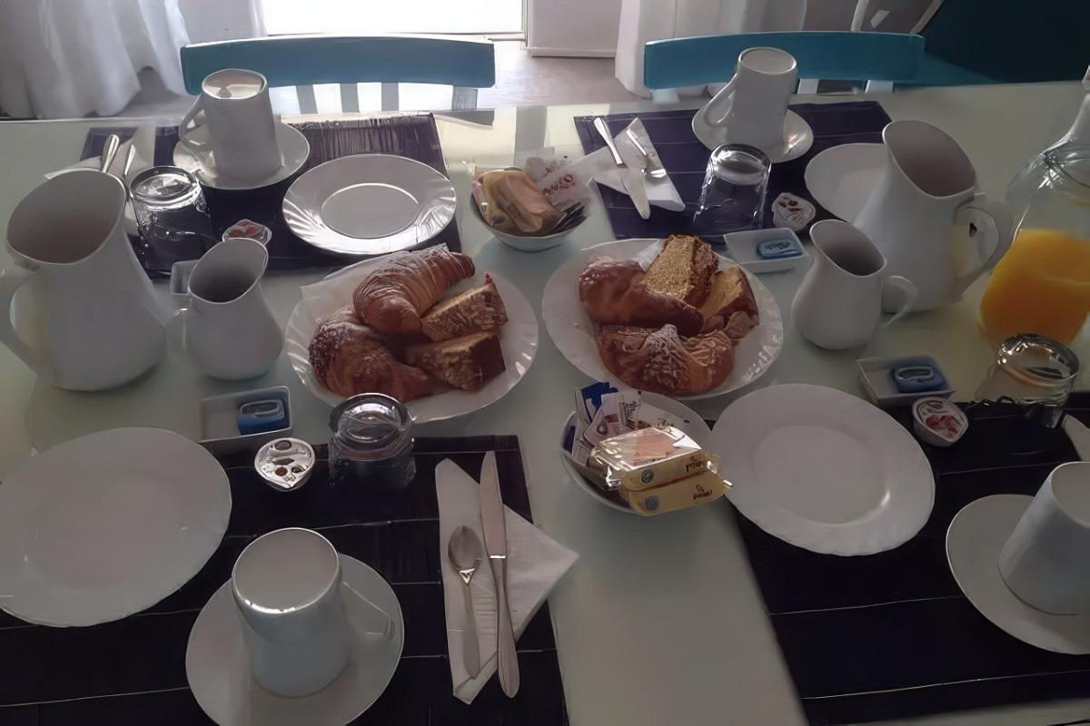La colazione di MACONDO B&B