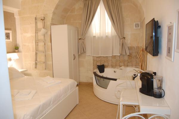 Antica Mateola Rooms