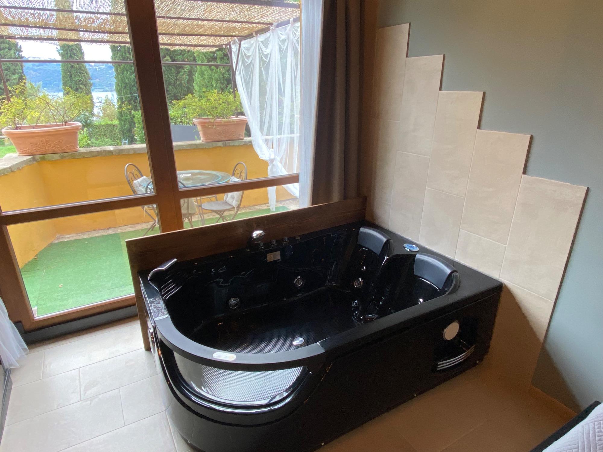 Suite vista lago - Vasca idromassaggio di coppia