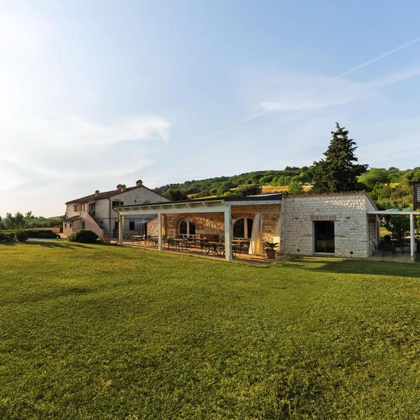  Acanto Country House