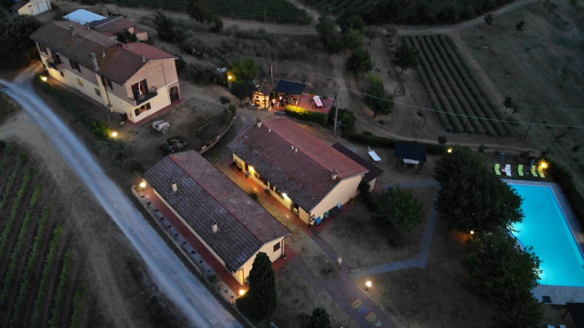 5 Appartamenti con piscina e barbecue