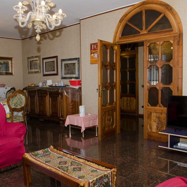  Mamma Mia Family House