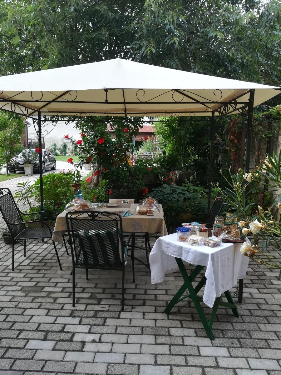 La colazione di L'ADELE B&B