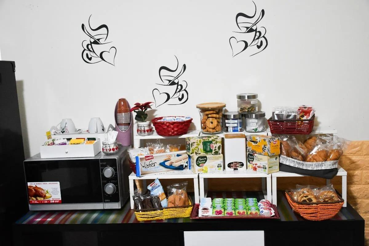 La colazione di BED AND SALERNO - LARGO CAMPO