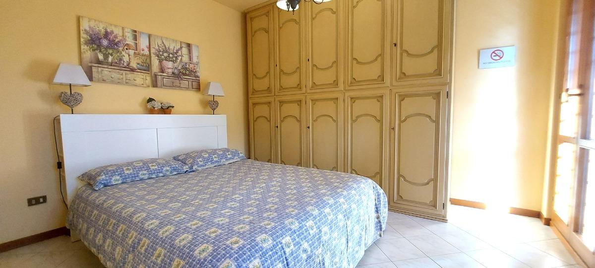 Camera letto matrimoniale