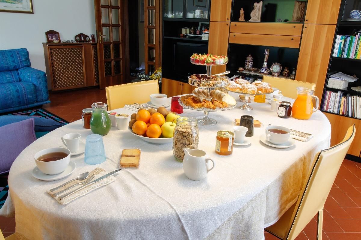 La colazione di B&B DIMORA MORELLI