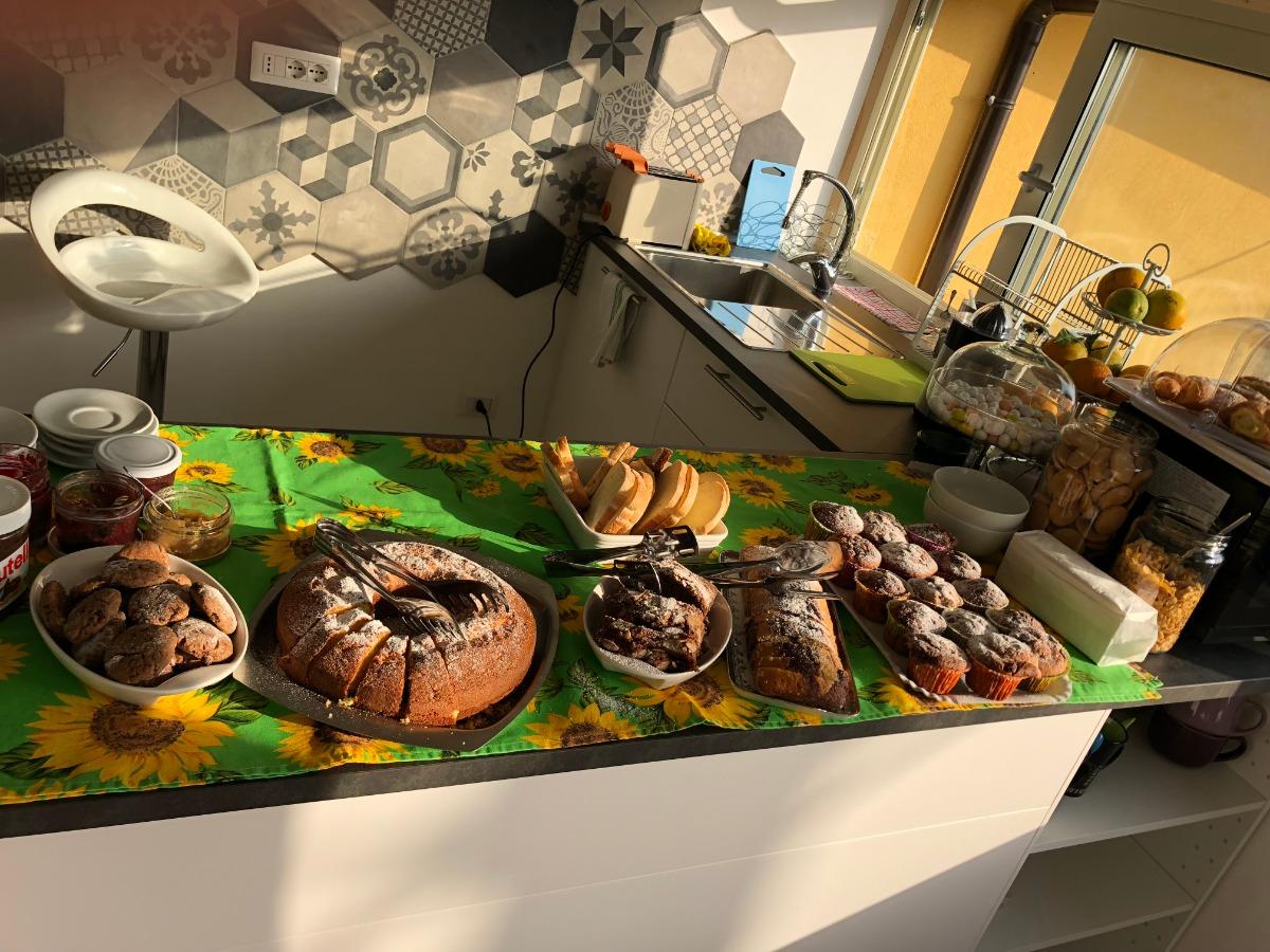 La colazione di B&B IL GIARDINO SUL MARE