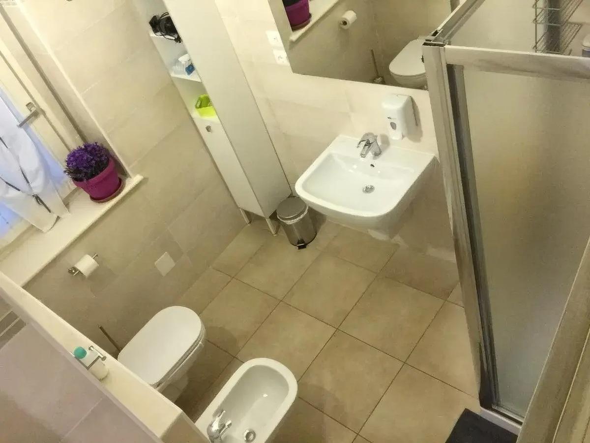 Bagno condiviso tra le 2 stanze Lisa e Bart