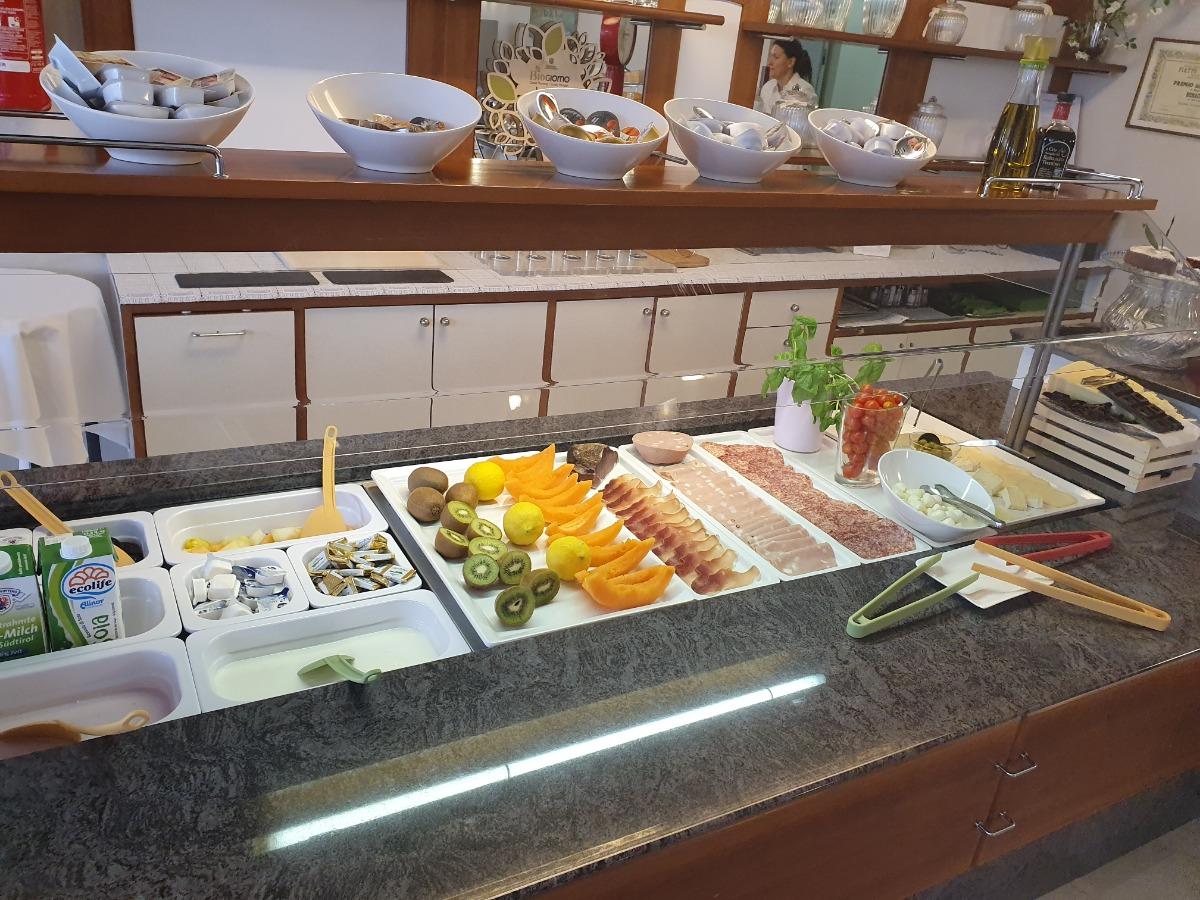 La colazione di HOTEL BENACUS