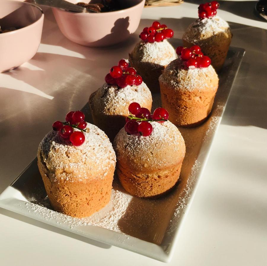 La colazione di AL PONTICELLO & LUXURY APARTMENT