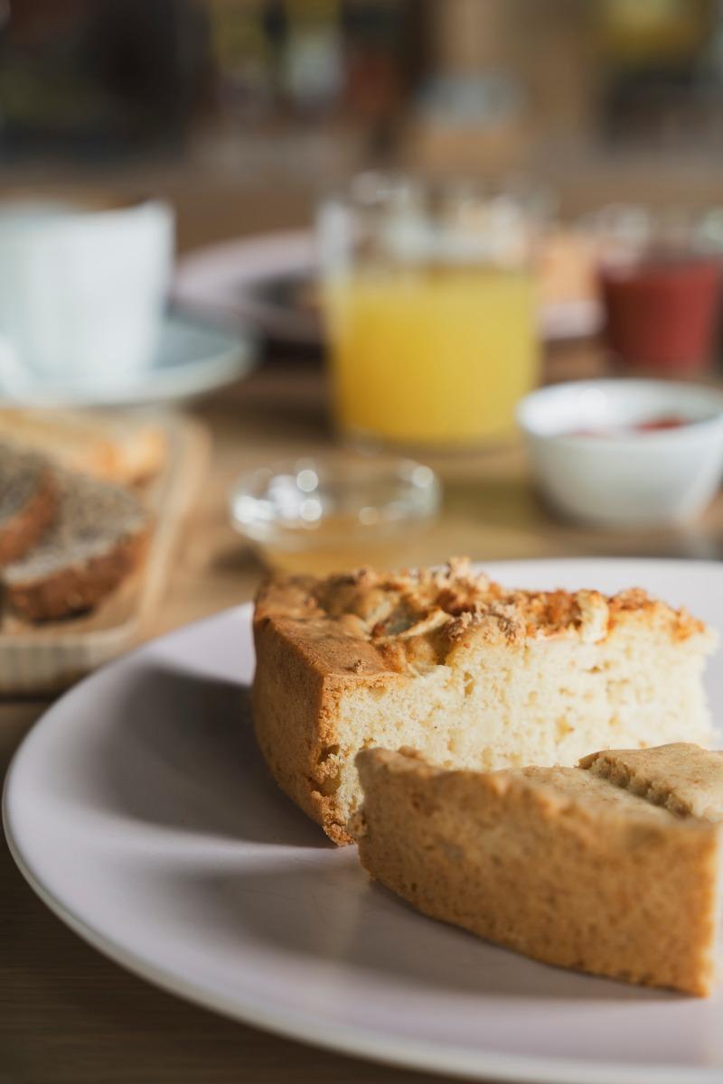 La colazione di AL PONTICELLO & LUXURY APARTMENT