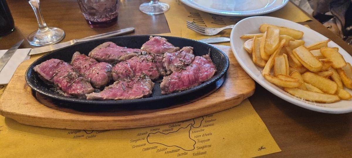 Il ristorante di AGRITURISMO LA PINETA