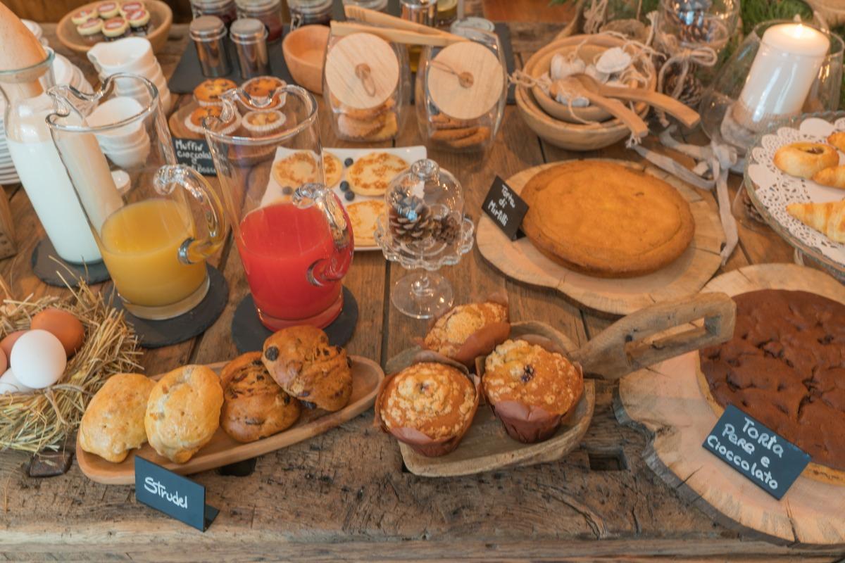 La colazione di AL BAITIN - CHARME & NATURE -