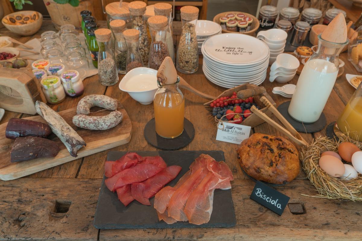 La colazione di AL BAITIN - CHARME & NATURE -