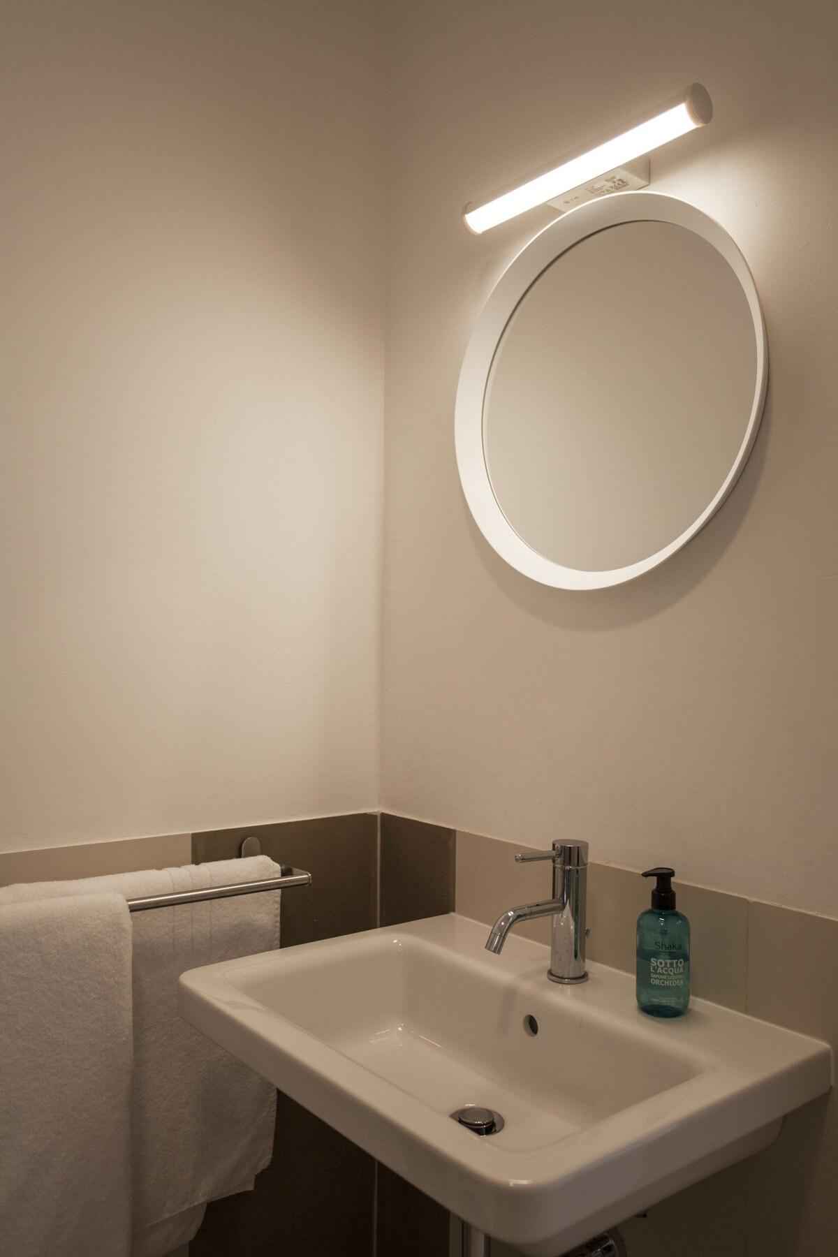 bagno camera matrimoniale