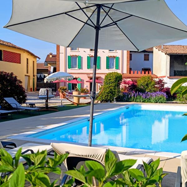  Villa Rossella