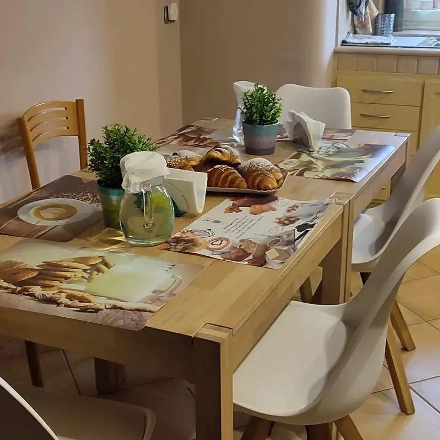 La colazione di LA CASA DI ADELE B&B