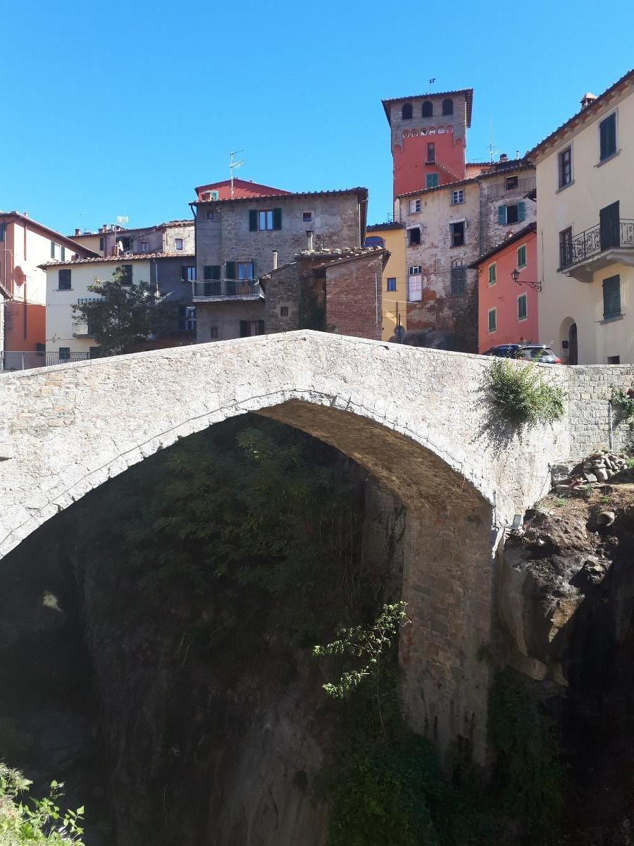 Loro Ciuffenna - Il ponte romanico