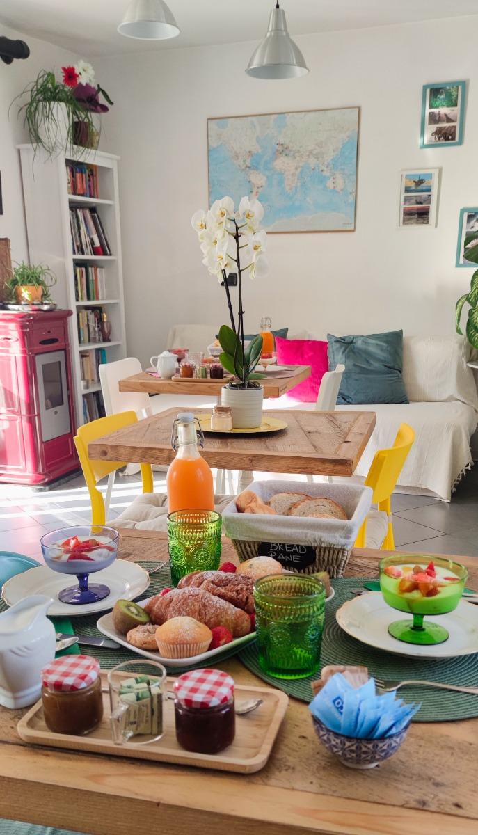 La colazione di DOLCE LAGO B&B