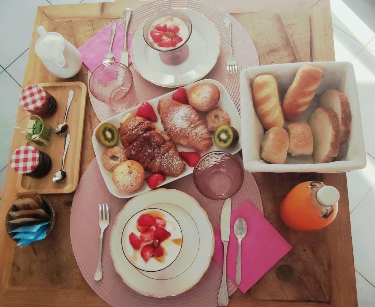 La colazione di DOLCE LAGO B&B