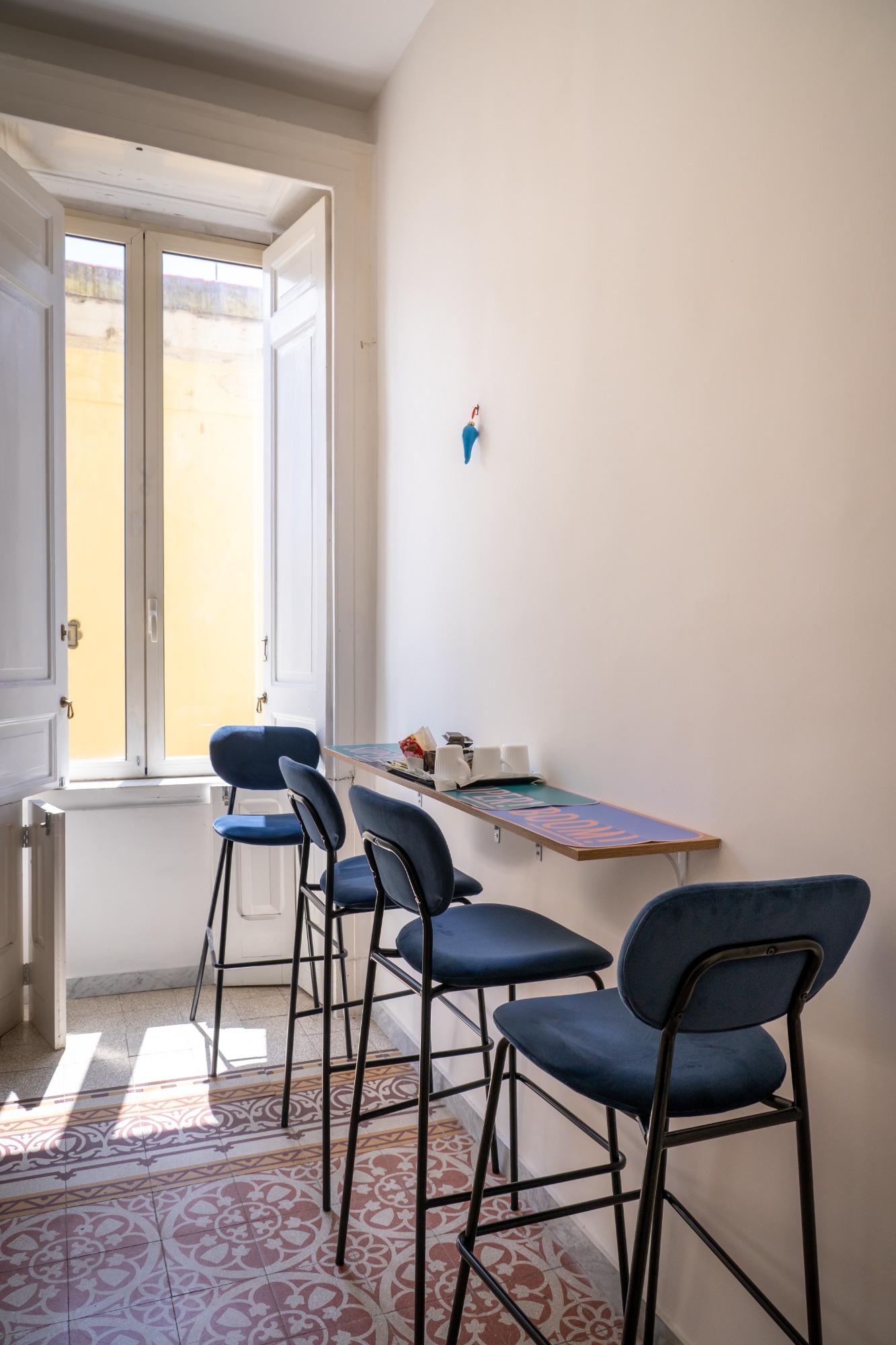 ZONA COLAZIONE CAMERE CAPRI E VESUVIO