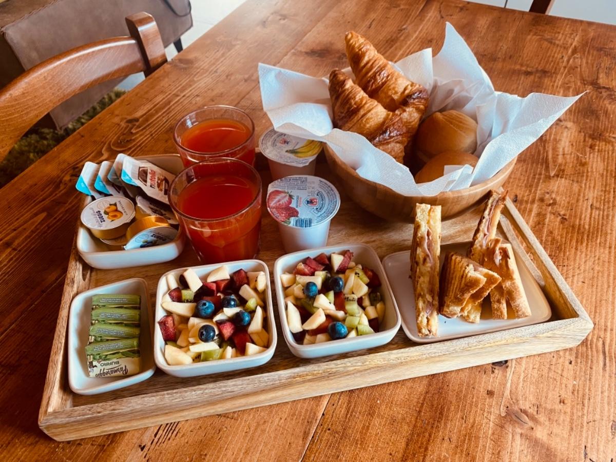 La colazione viene preparata ogni giorno con prodotti freschi