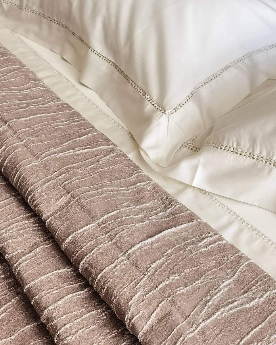 Biancheria in rasatello di cotone