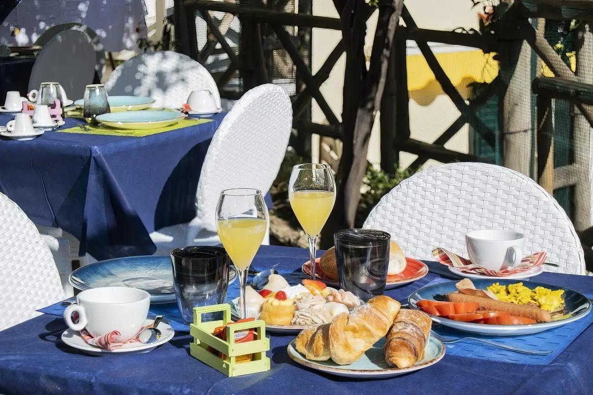 La colazione di ATRANI ROOMS
