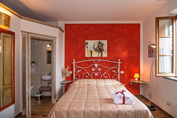 B&B Il Giardino dei Poeti and Apartments