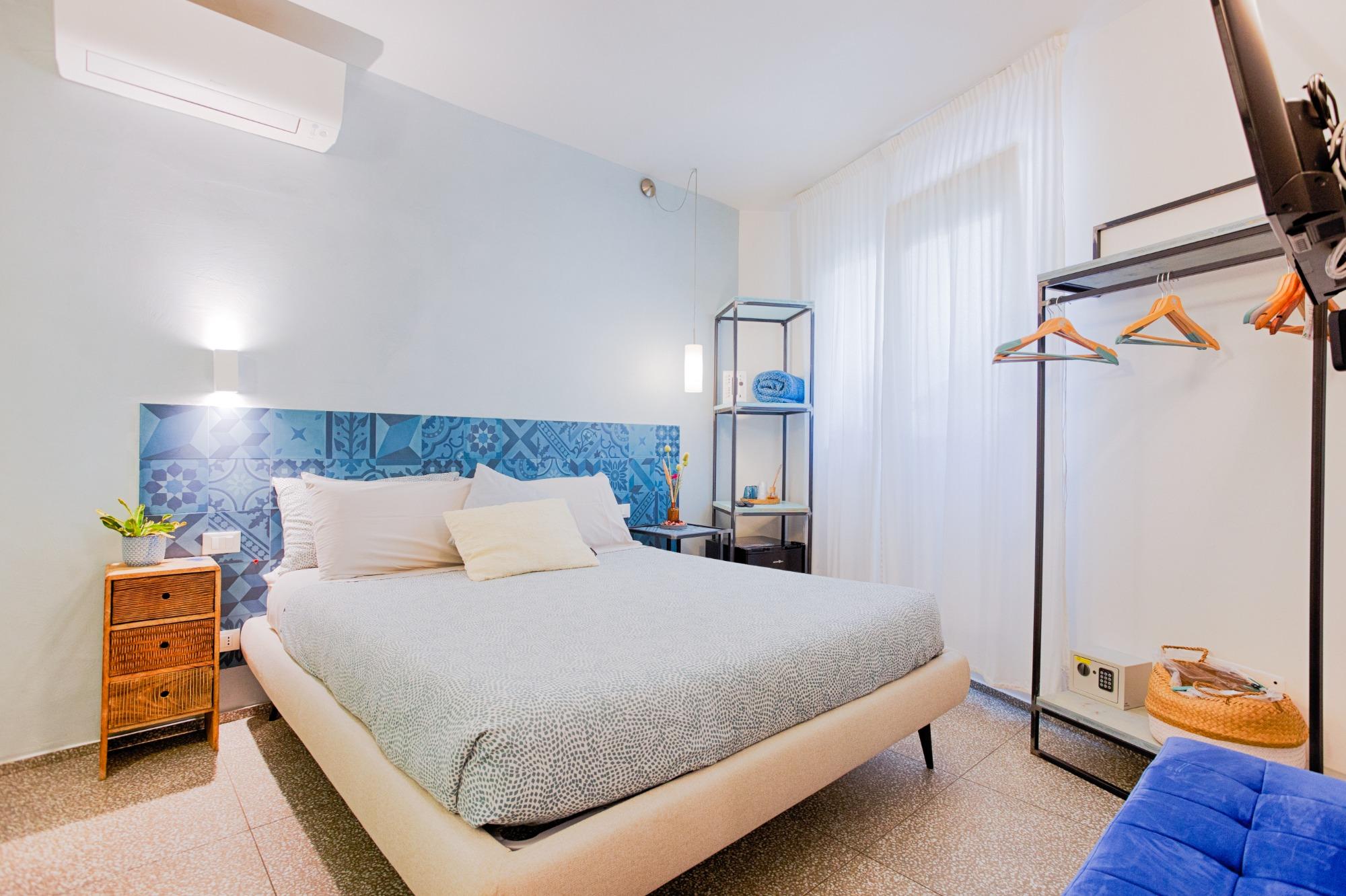Letto matrimoniale della Camera Azzurra del B&B Fontanella 32 con