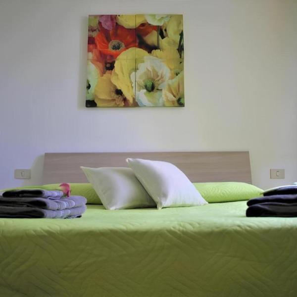  Home And Breakfast - La Madonnina