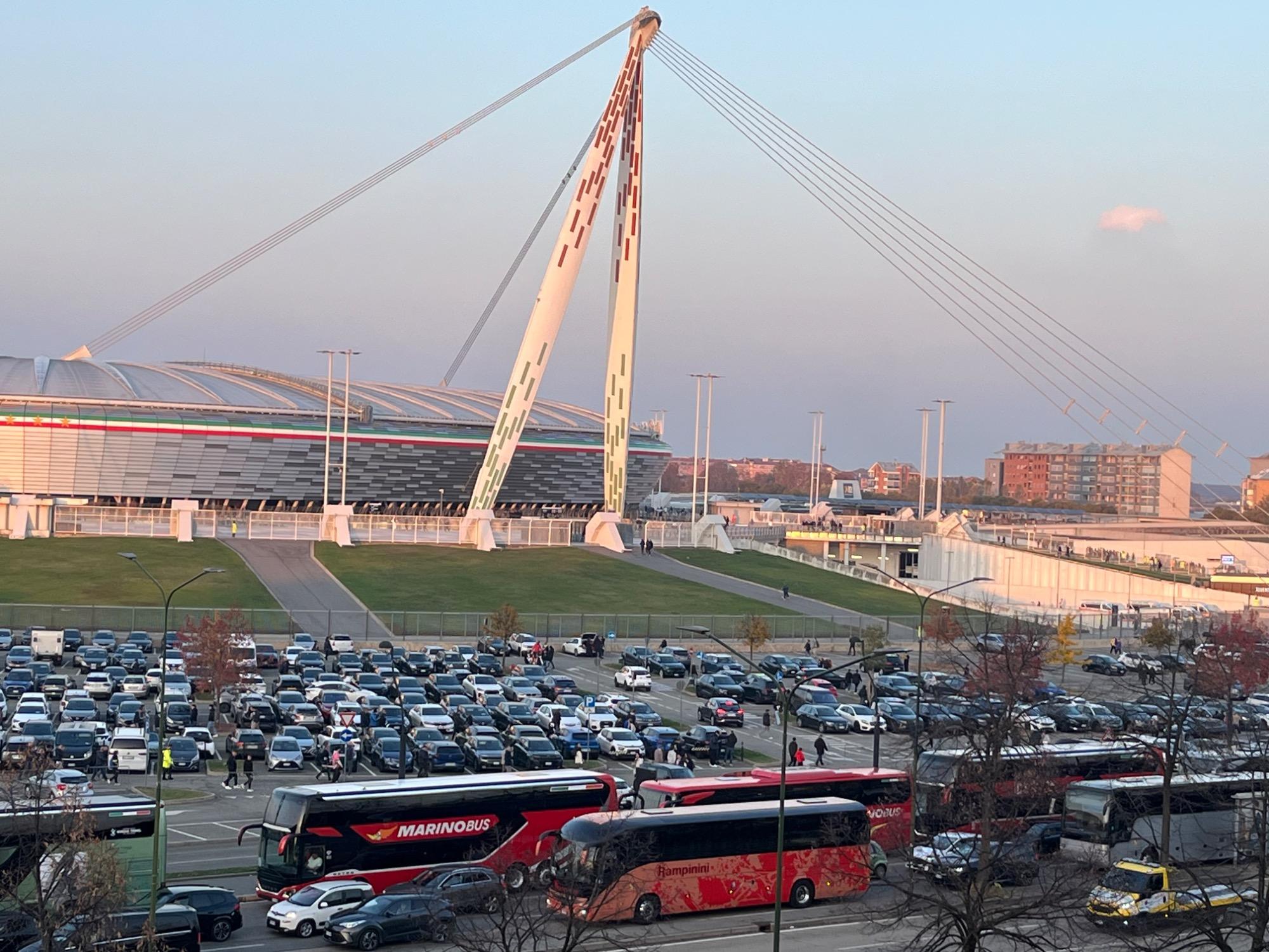 Panoramica stadio distante 50 m