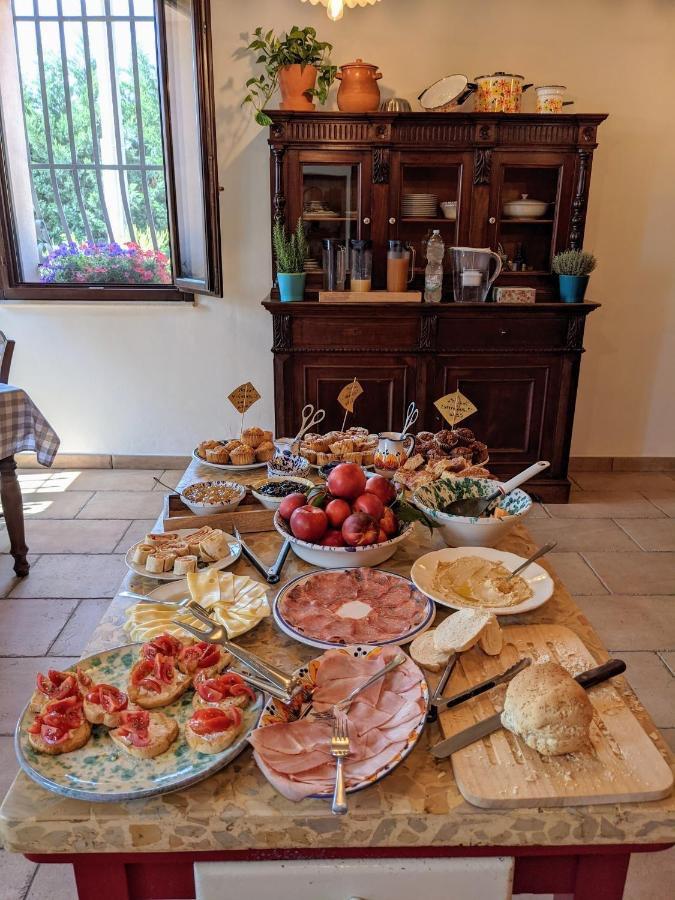 La colazione di CASALE BOSCHI - RIFUGIO DI PIANURA