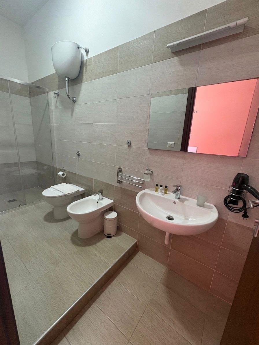 bagno privato camera rose gold