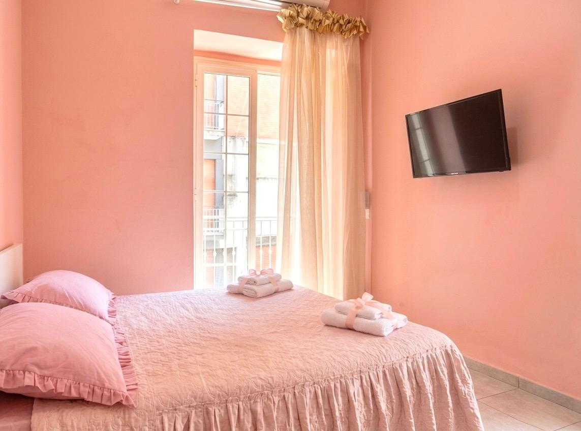 camera rose gold
