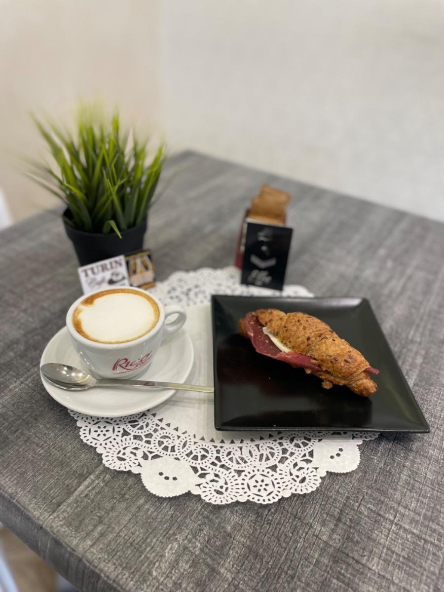 La colazione di B&B ELLES