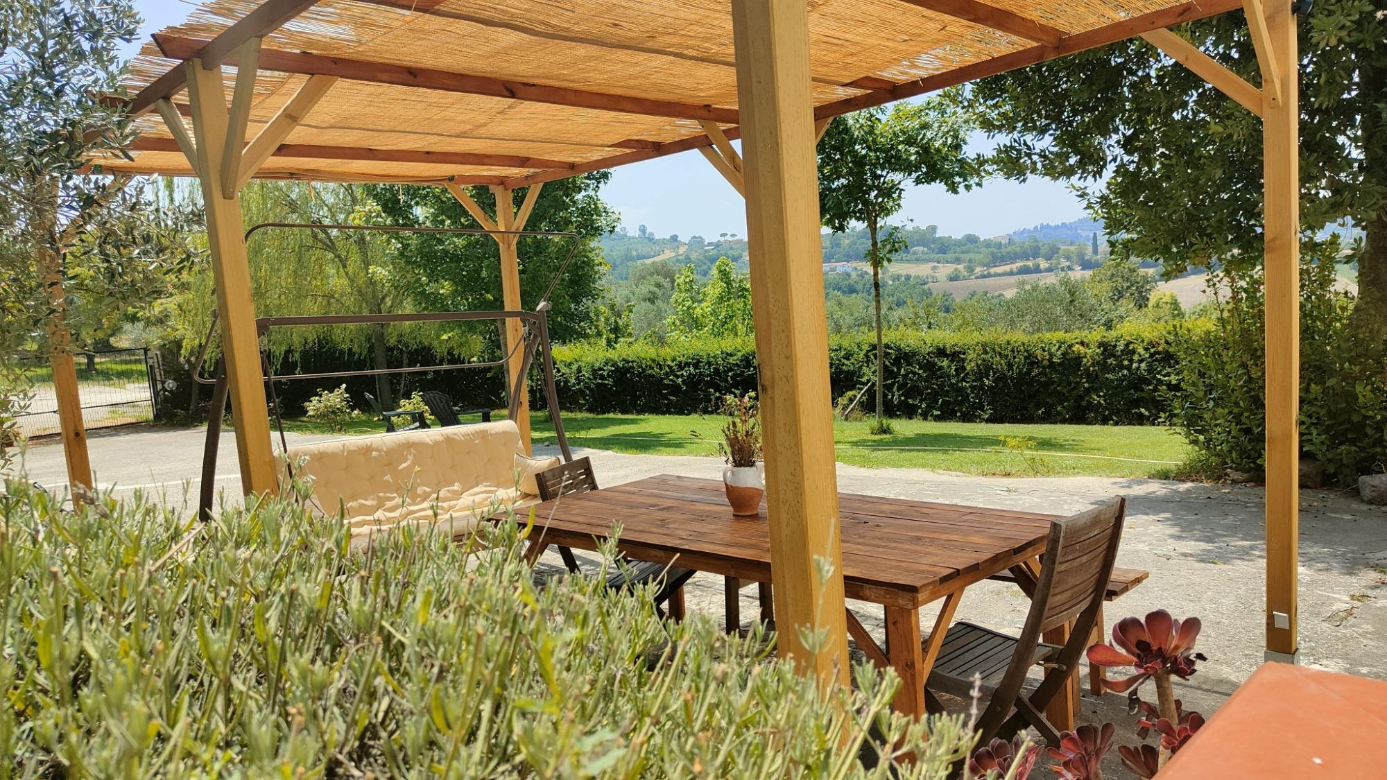 Relax in giardino in primavera