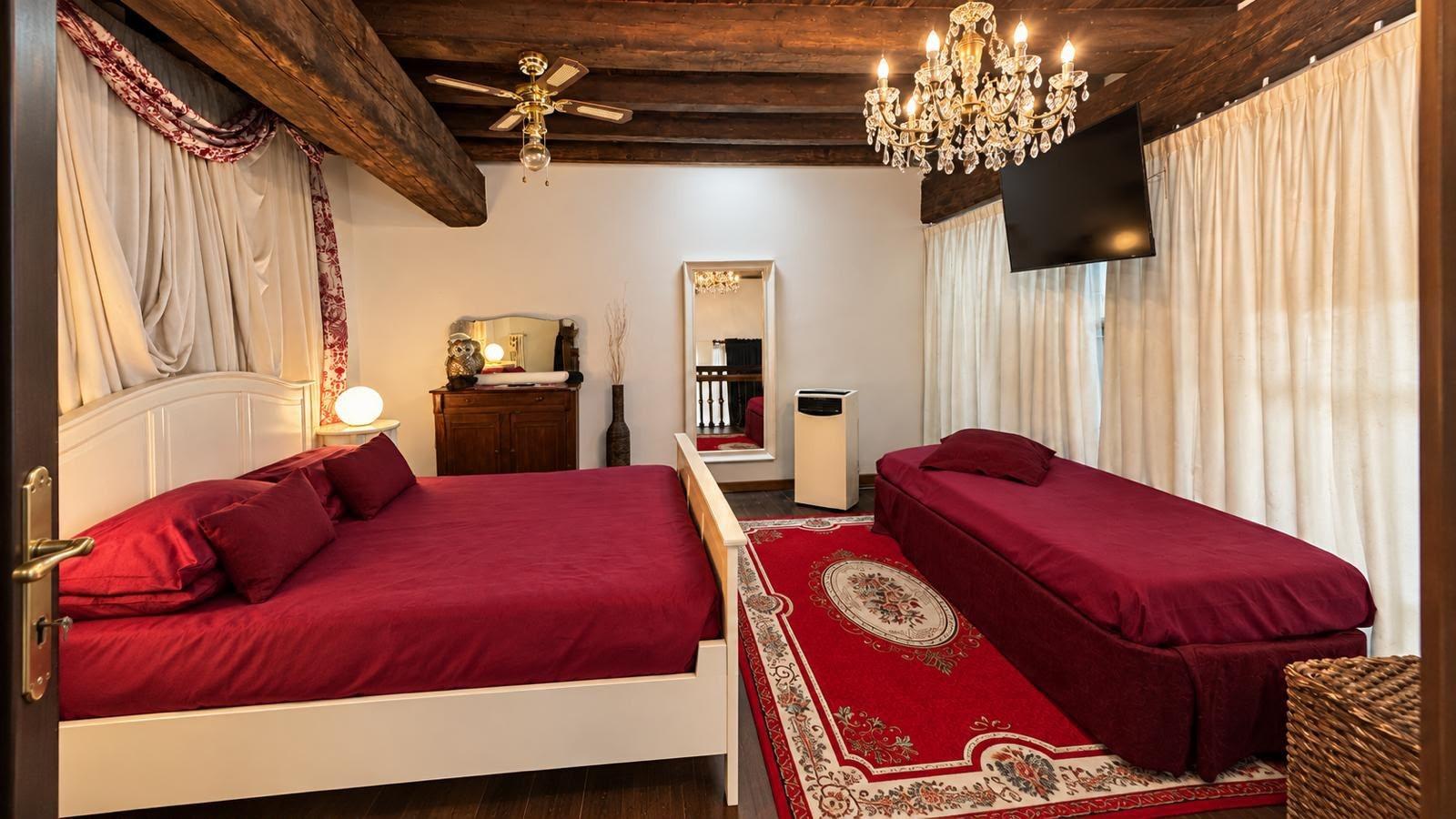 camera da letto piano superiore