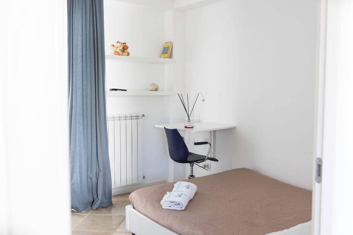 2°Camera da letto primo piano.