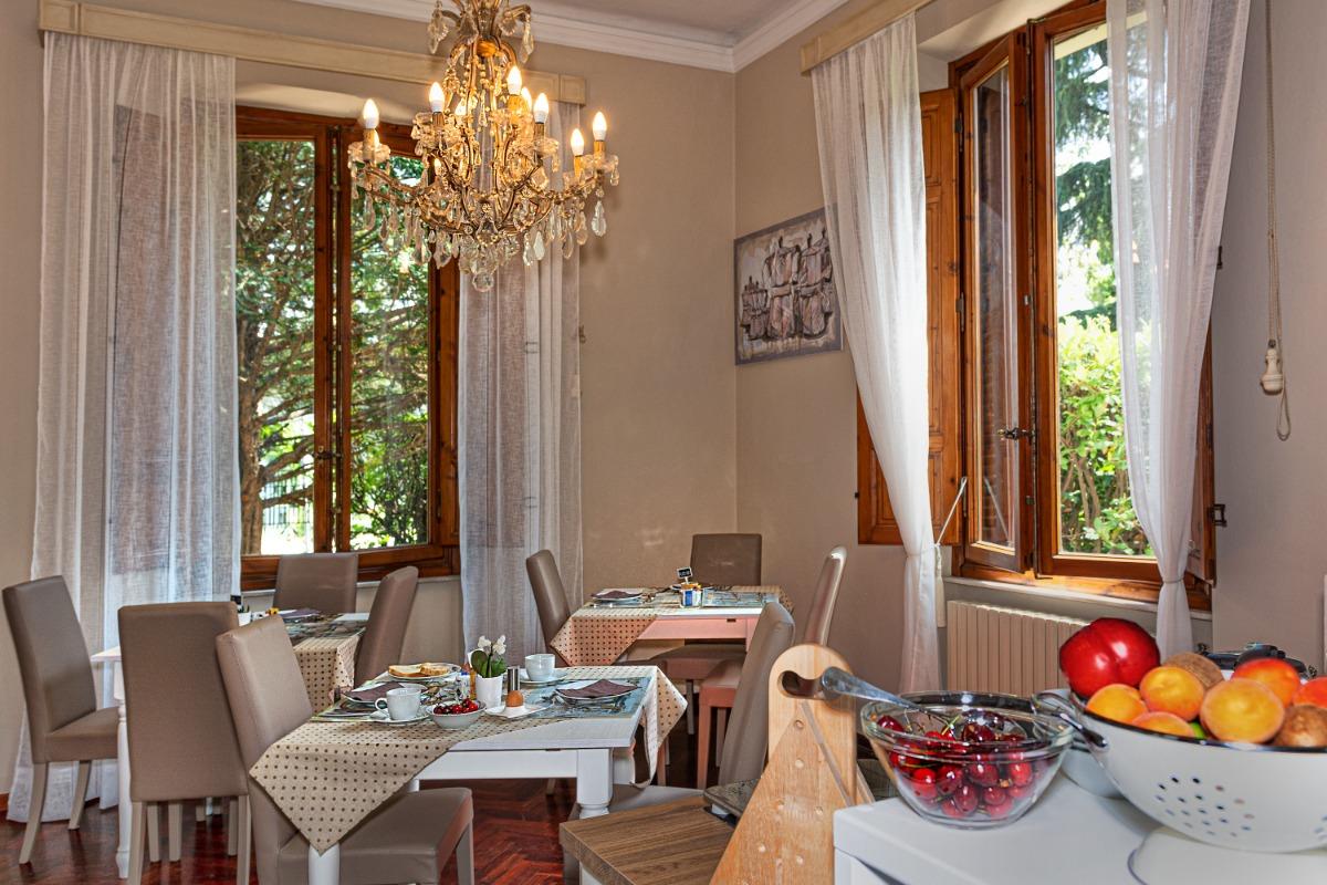 La colazione di B&B VILLA RICCI SUITES