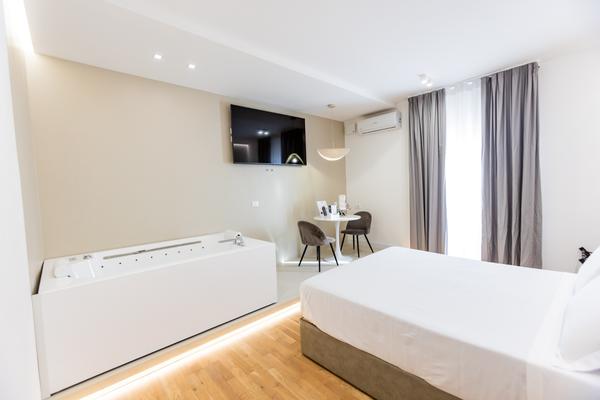 Centoquindici Rooms & Suite