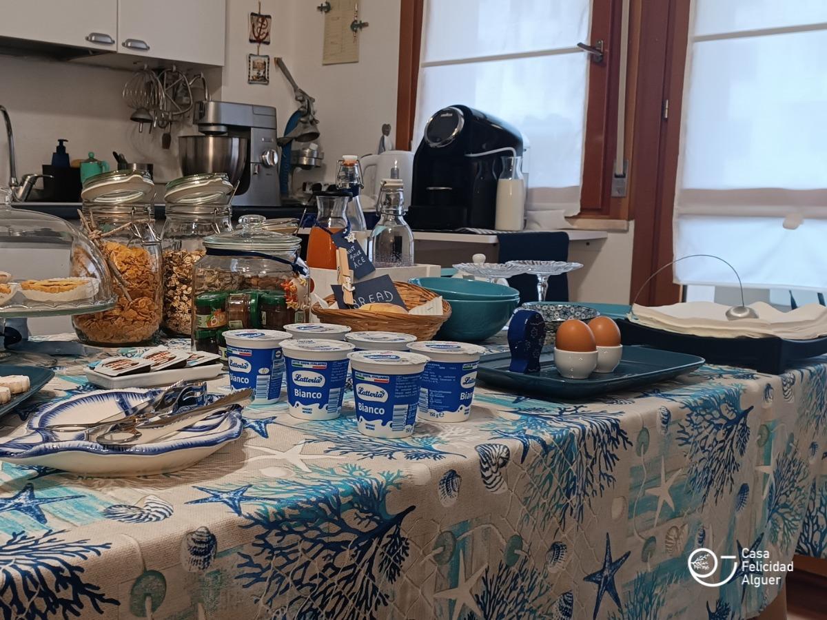 La colazione di CASA FELICIDAD ALGUER