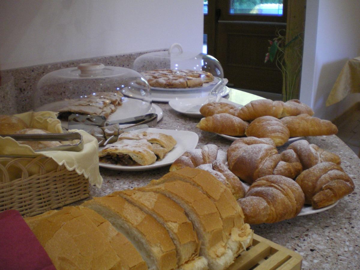 La colazione di HOTEL GARNÌ ARNICA