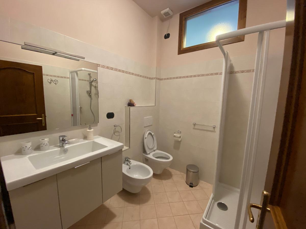Bagno camera matrimoniale