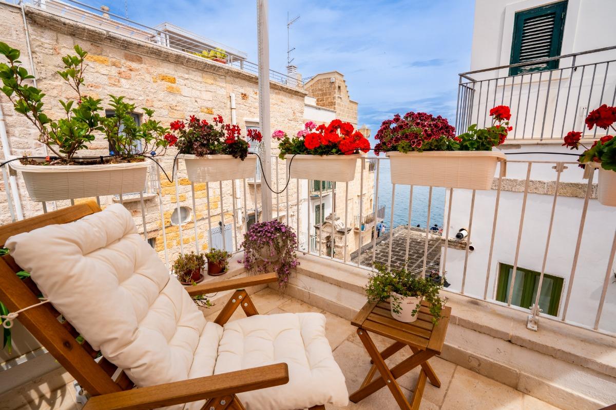 Our charming roof sea view terrace