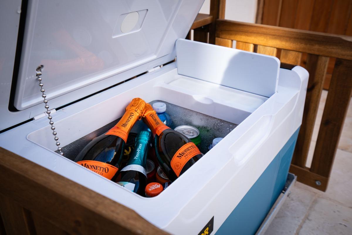 On the terrace, there is a refreshment point with a minibar and snacks, listed on a dedicated price list..